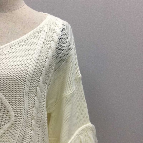Cozy Cable Knit Fringe Sleeve Oversized Sweater Top - Picture 6 of 7